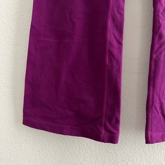 Beyond Yoga Purple Retro Cropped Pants - Picture 3 of 10